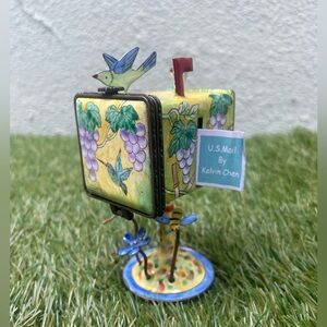 NWT Vintage | Kelvin Chen | 2004 | Stamp Holder | Mailbox | 4.5” Tall | No. 578